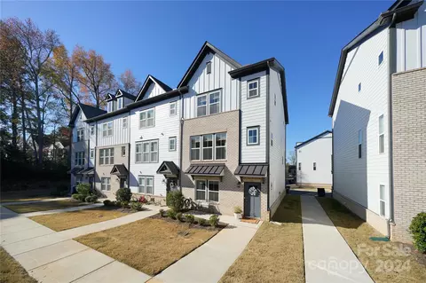 14018 Loyola Ridge Dr, Charlotte, NC 28277