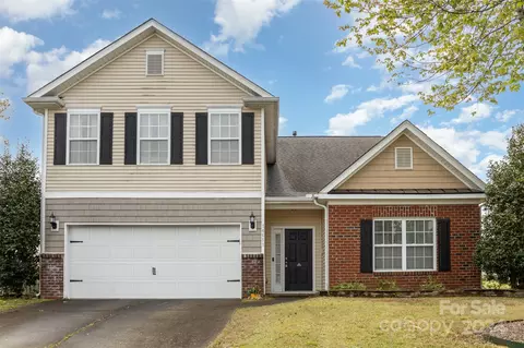 14611 Waterlyn Dr, Charlotte, NC 28278