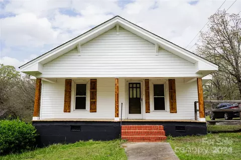 1083 Gibson St, Albemarle, NC 28001