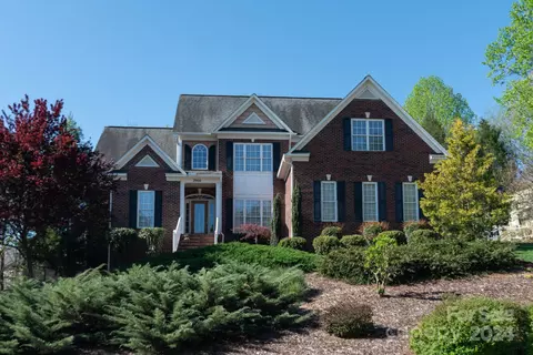 Exterior - 3960 Steve Ikerd Ne Dr NE, Hickory, NC 28601 photo 14 of 16