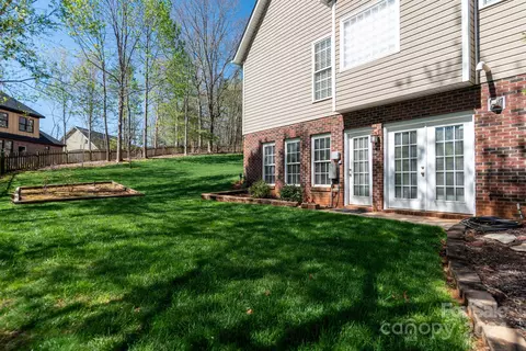 Exterior - 3960 Steve Ikerd Ne Dr NE, Hickory, NC 28601 photo 6 of 16