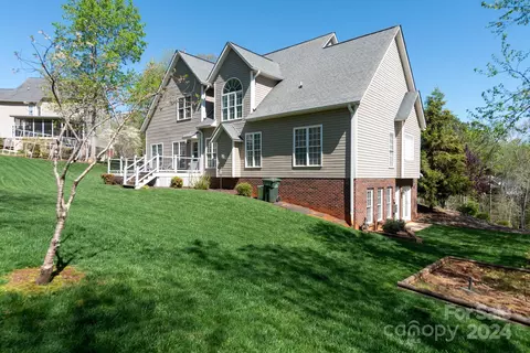 Exterior - 3960 Steve Ikerd Ne Dr NE, Hickory, NC 28601 photo 11 of 16
