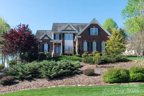 3960 Steve Ikerd Ne Dr NE, Hickory, NC 28601