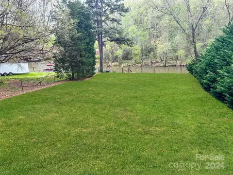 7074 Executive Cir, Denver, NC 28037 photo 7