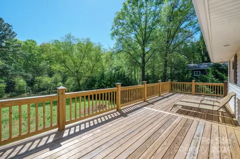 7074 Executive Cir, Denver, NC 28037 photo 32