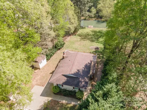 7074 Executive Cir, Denver, NC 28037 photo 8