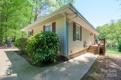 7074 Executive Cir, Denver, NC 28037 photo 5