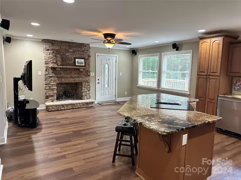 7074 Executive Cir, Denver, NC 28037 photo 15