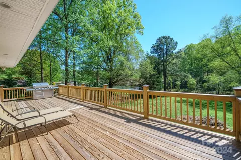 7074 Executive Cir, Denver, NC 28037 photo 31