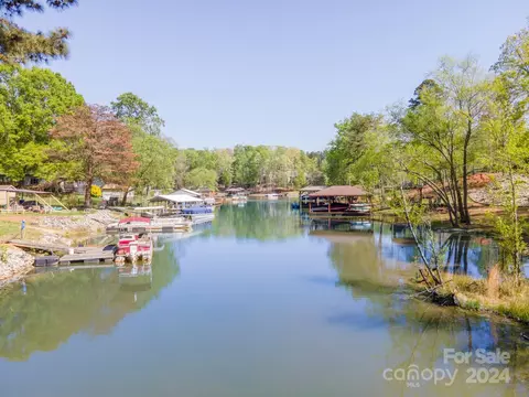 7074 Executive Cir, Denver, NC 28037 photo 11
