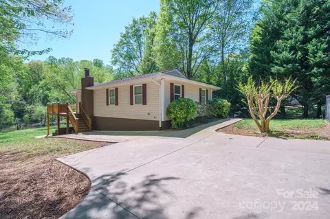 7074 Executive Cir, Denver, NC 28037 photo 4
