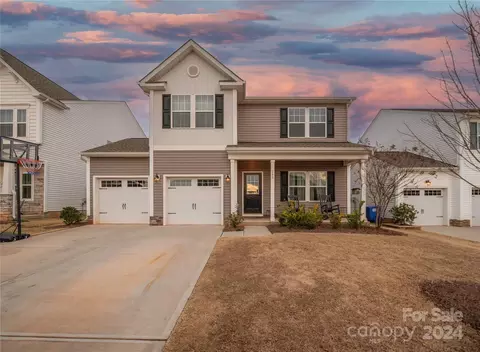 140 Fairfield Dr, Troutman, NC 28166