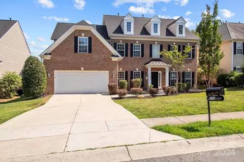 8386 Burgundy Ridge Dr, Harrisburg, NC 28075