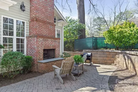 Exterior - 544 Ashby Dr, Davidson, NC 28036 photo 7 of 9