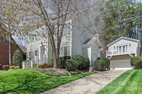 Exterior - 544 Ashby Dr, Davidson, NC 28036 photo 3 of 9