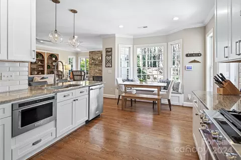 Kitchen - 544 Ashby Dr, Davidson, NC 28036 photo 3 of 5