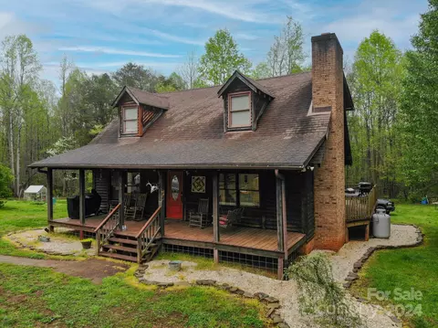 331 Sunflower Rd, Statesville, NC 28625
