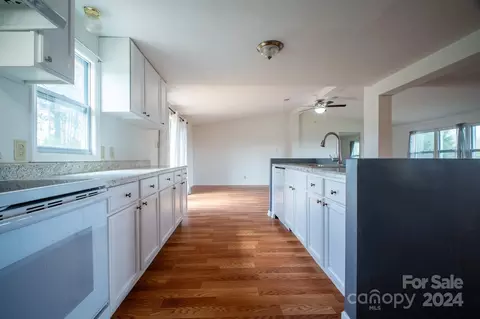 Kitchen - 4017 C B Farm Rd, Conover, NC 28613 photo 2 of 3