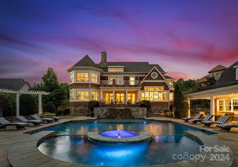 19211 Youngblood Rd, Charlotte, NC 28278