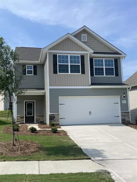 8042 Moose Creek Dr, Charlotte, NC 28214