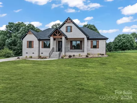 34825 Ellis Spring Ct, Albemarle, NC 28001