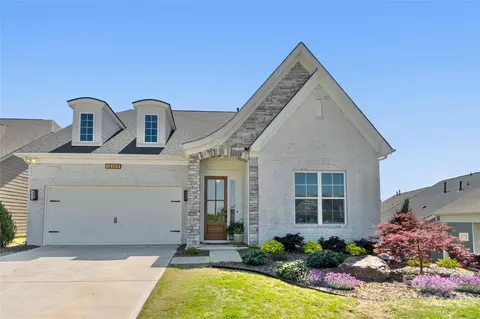 16109 Red Fez Club Rd, Charlotte, NC 28278