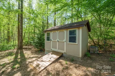 7054 Executive Cir, Denver, NC 28037 photo 16