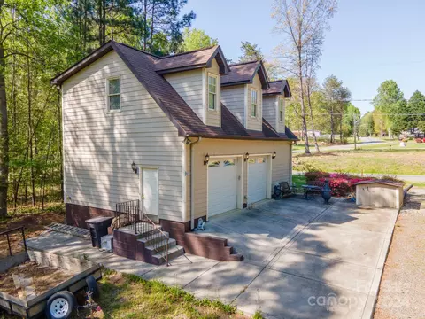 7054 Executive Cir, Denver, NC 28037 photo 15