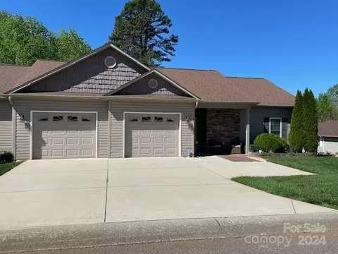 505 2nd Street Ne R3 Pl NE #R3, Conover, NC 28613