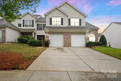 12308 Stratfield Cir, Pineville, NC 28134