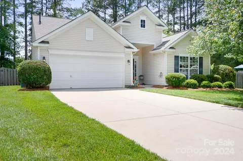 174 Morning Sun Dr, Mooresville, NC 28115