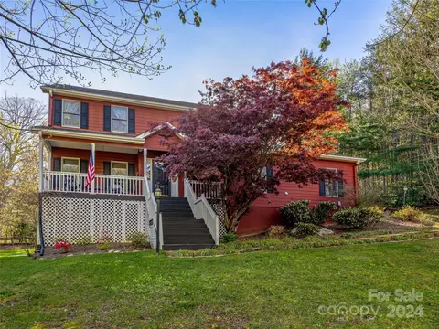 2975 Locust Grove Rd, Hendersonville, NC 28792