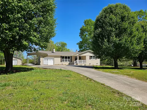 1509 Pink Dogwood Ave, Lancaster, SC 29720
