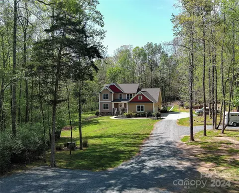9408 Deer Run Rd, Waxhaw, NC 28173