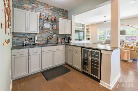 Kitchen - 187 Broadleaf Dr, Denver, NC 28037 photo 1 of 7