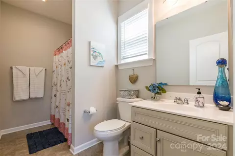 Bath - 187 Broadleaf Dr, Denver, NC 28037 photo 3 of 3