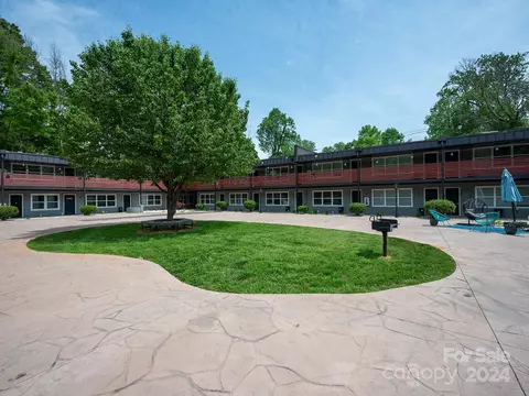 2000 Patio 124 Ct #124, Charlotte, NC 28205