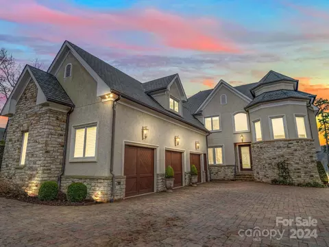 3259 Lake Pointe Dr, Belmont, NC 28012