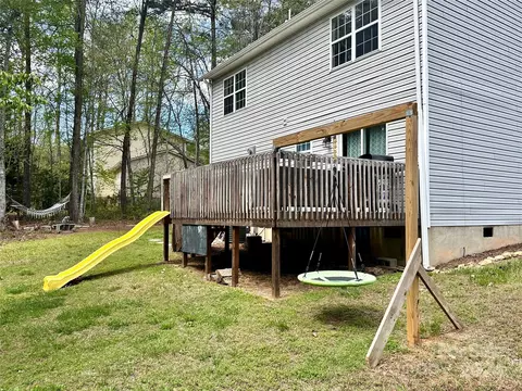 Exterior - 214 Baxter St, Morganton, NC 28655 photo 4 of 8