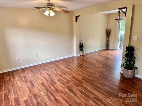 Living - 214 Baxter St, Morganton, NC 28655 photo 4 of 5