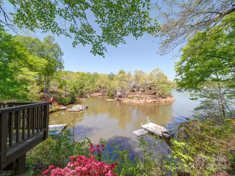 205 Lookout Pt, Lexington, NC 27292