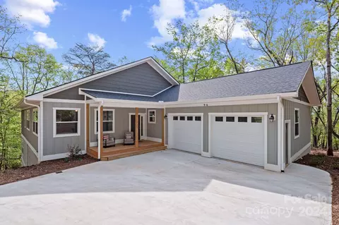 96 Azalea 5 Ln #5, Columbus, NC 28722