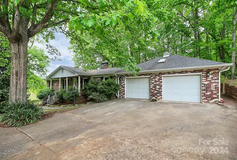 904 N 6th St, Bessemer City, NC 28016
