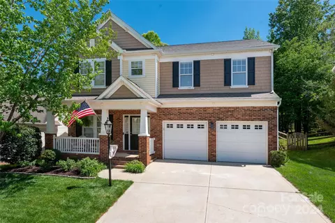 8009 Kew Gardens Ct, Waxhaw, NC 28173