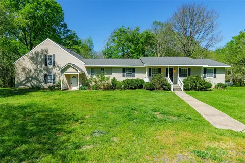 4557 Hidden Valley Rd, Rock Hill, SC 29730