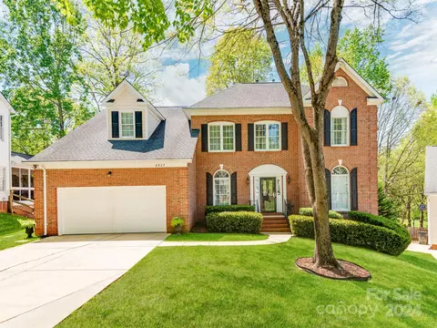 8927 Glade Ct, Huntersville, NC 28078