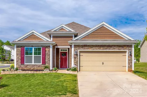 1027 Jack Pine Rd, Clover, SC 29710