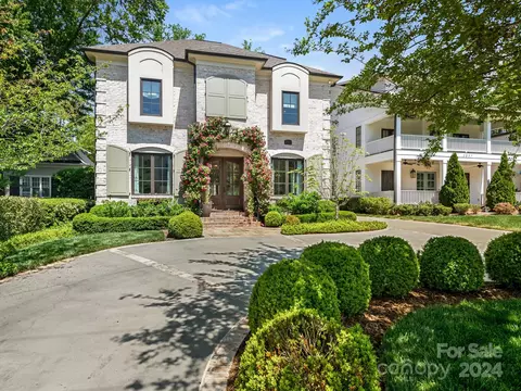 2043 Vernon Dr, Charlotte, NC 28211