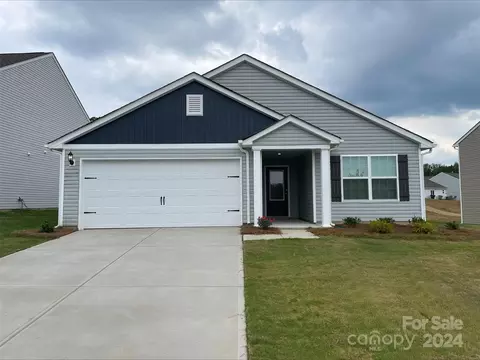 3512 Clover Valley Dr, Gastonia, NC 28052