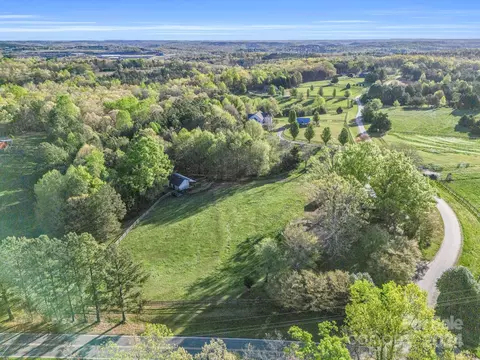 View/Area - 23 Over Hill Dr, Tryon, NC 28782 photo 5 of 11